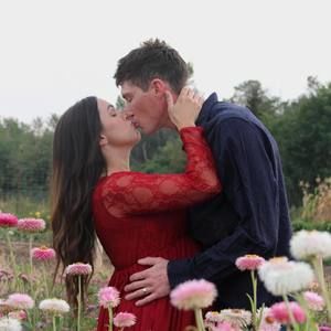 Meet your Posher, Felicia